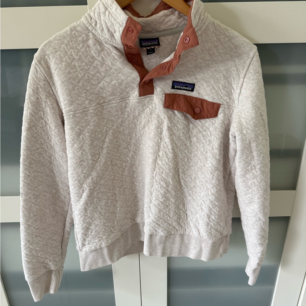 Patagonia Women's Cream and Brown Cowl Neck Sweater